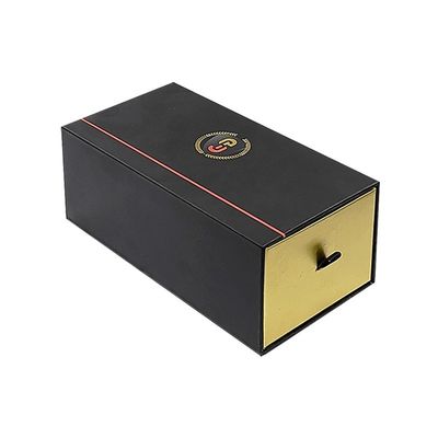 Hộp bao bì giấy với bề mặt tấm nhựa