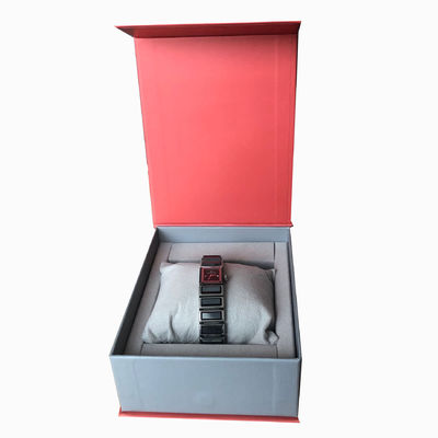 Đơn đặt hàng tùy chỉnh được chấp nhận hộp nắp từ tính cho bao bì quần áo ván gấp