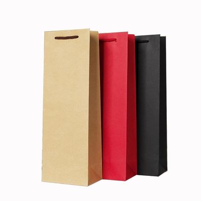 Thẻ giấy Kraft màu đen màu đỏ túi quà với tay cầm vòng cong