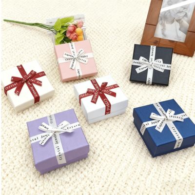Hộp vuông nắp âm dương đựng trang sức, nơ ruy băng, chất liệu giấy bìa cứng, sang trọng, dùng cho bông tai, nhẫn